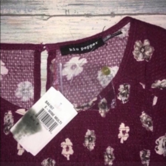 NWT Blu Pepper Burgundy Floral Blouse - Picture 3 of 5